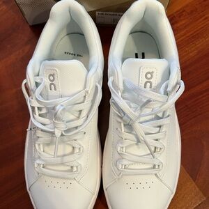 On Cloud Roger Advantage New Size 8